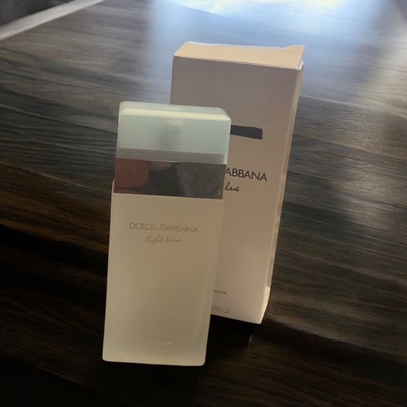 DOLCE & GABBANA LIGHT BLUE EDT SPRAY 3.3 fl oz. - Picture 2 of 2